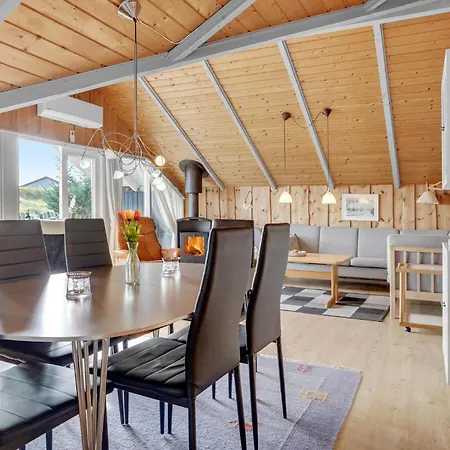 Tingodden Xi Holiday home Hvide Sande